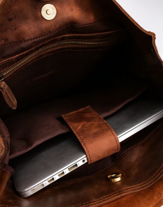 Nomad Vintage Leather Backpack - Image 8